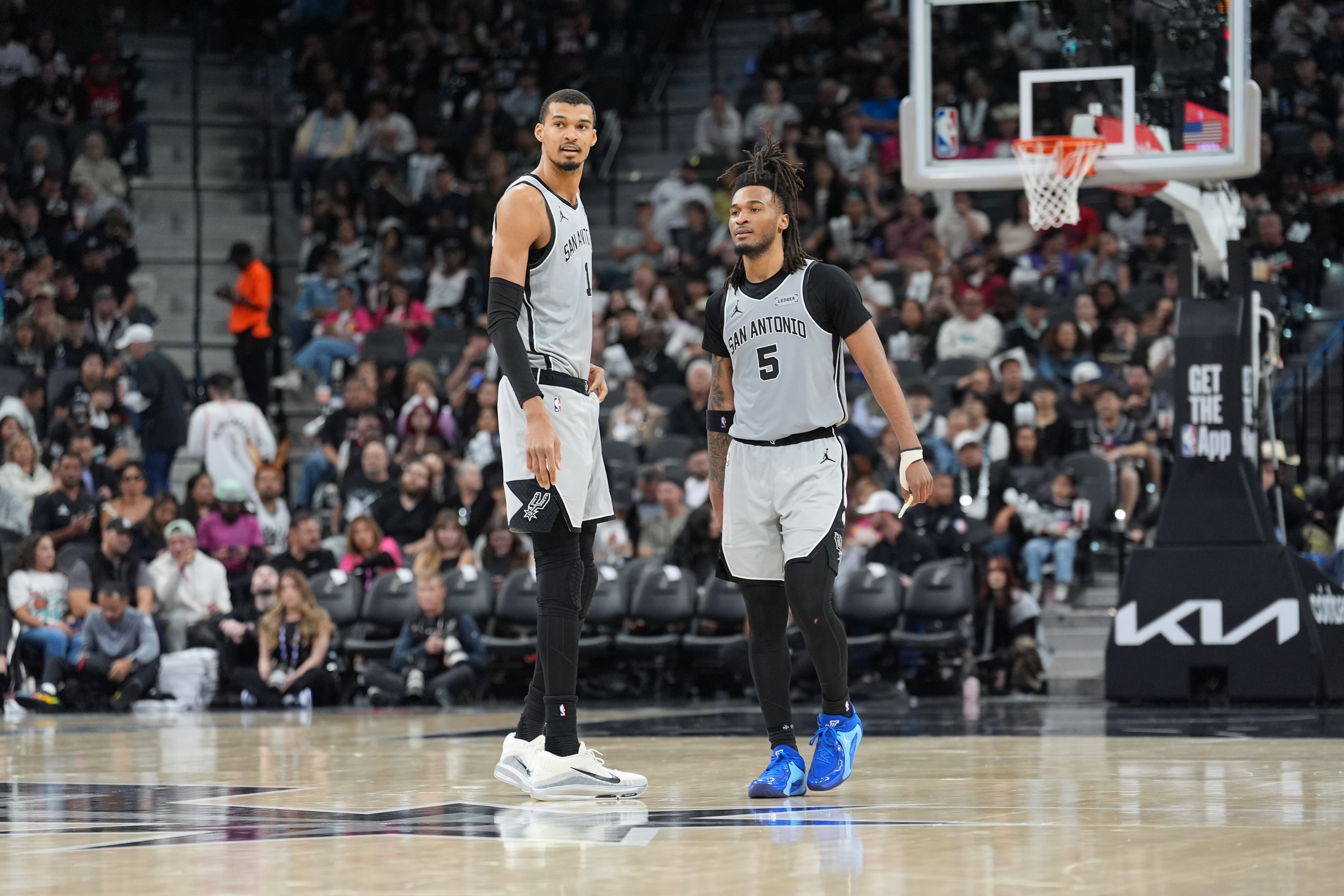 格林断言马刺5场晋级：卡斯尔已成系列赛核心