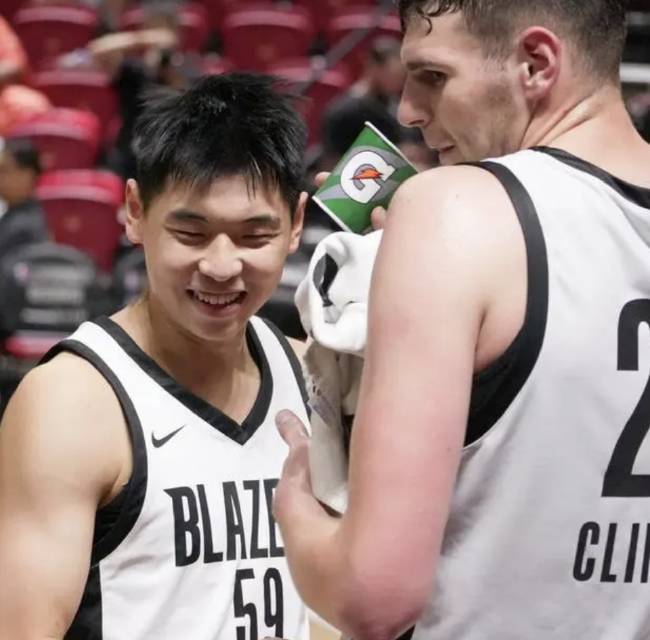 崔永熙:NBA训练连续3-4小时高强度,国内球员难适应 崔永熙:NBA训练连续3-4小时高强度,国内球员难适应