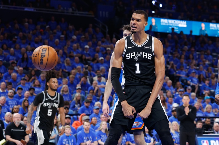 NBA警告文班亚马：拒绝采访遭口头警告，未罚款